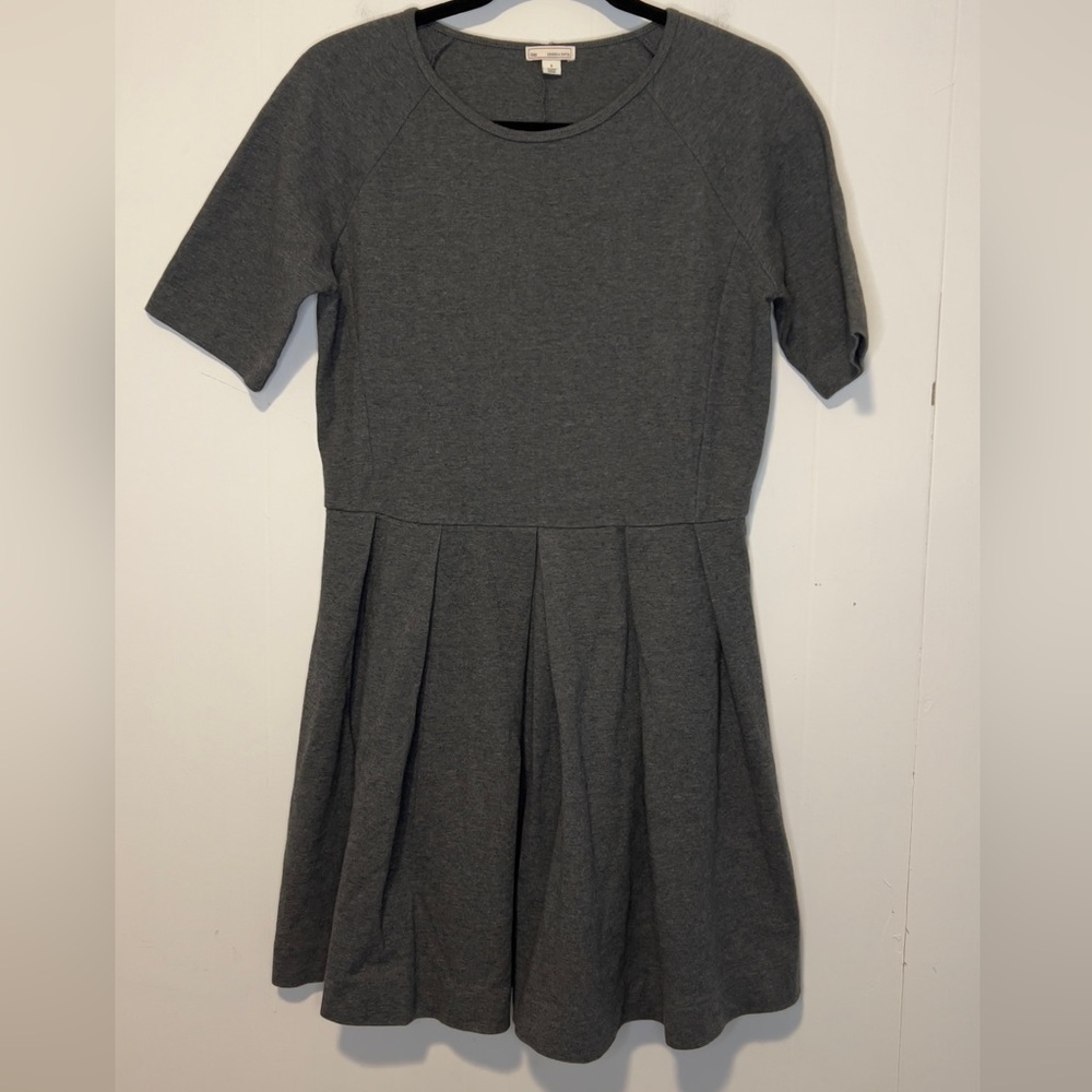 Gap Women’s Gray Short Sleeve Pleated Fit & Flare Mini Dress 1052 51925